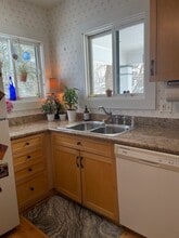 6N201 Denker Rd, Unit Farm House in St. Charles, IL - Building Photo - Building Photo