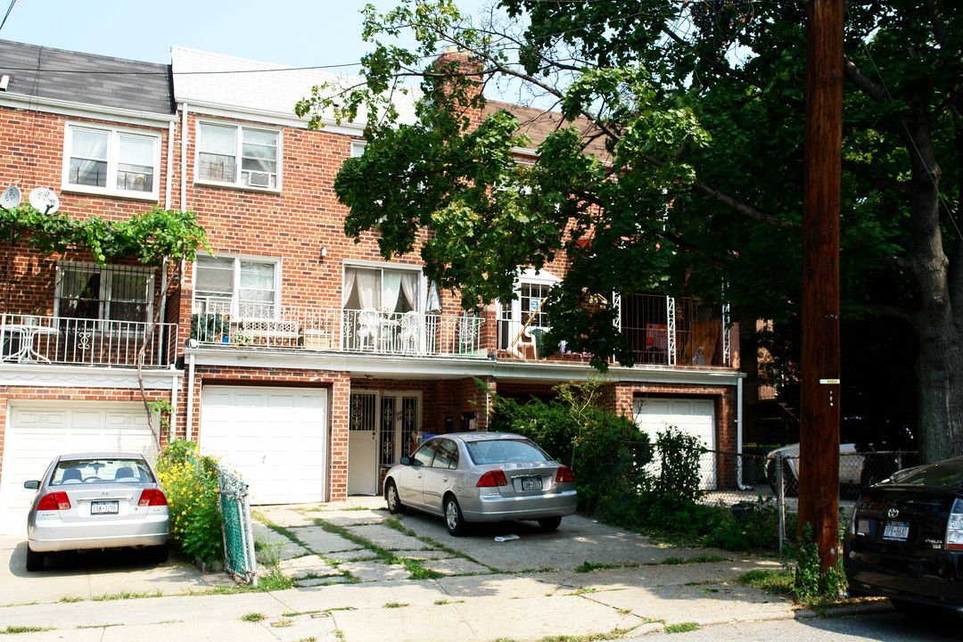 14709-14711 38th Ave in Flushing, NY - Building Photo