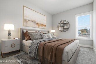 55 N Courtland St in East Stroudsburg, PA - Foto de edificio - Building Photo