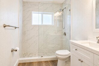 1045 NW 73rd Ave in Margate, FL - Building Photo - Building Photo