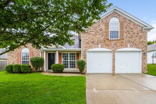 1015 Mallory Ln in Spring Hill, TN - Building Photo