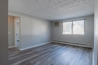 535 Calef Rd in Manchester, NH - Building Photo - Building Photo