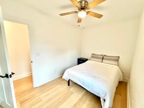 2043 Adams St, Unit 2043 in Indianapolis, IN - Foto de edificio - Building Photo