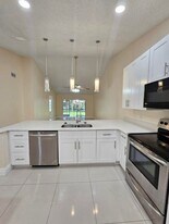 480 Hardwood Pl in Boca Raton, FL - Building Photo