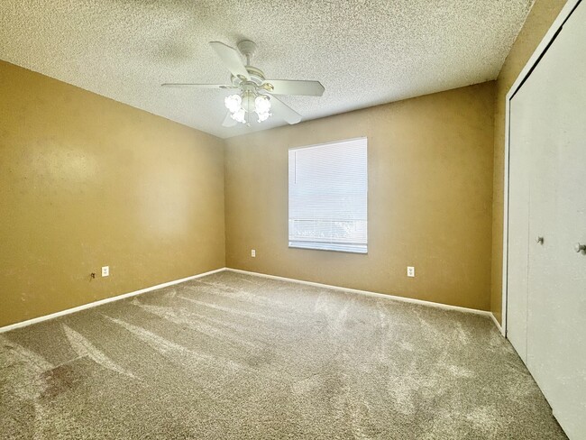 305 Sterling Lake Dr in Ocoee, FL - Building Photo - Building Photo