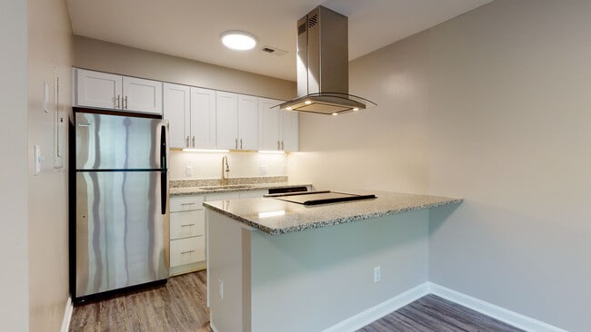 3116 Hillsborough Street in Raleigh, NC - Building Photo - Building Photo