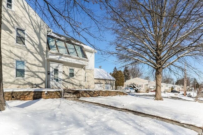 1003 W Main St in Lansdale, PA - Building Photo - Building Photo