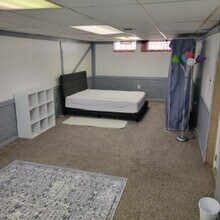 5437 Elmwood Ave in Maple Heights, OH - Building Photo - Building Photo