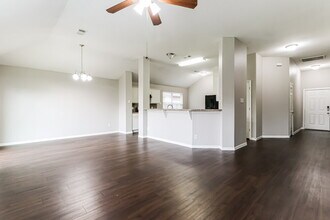 4918 Bryant Ridge Rd in Houston, TX - Building Photo - Building Photo