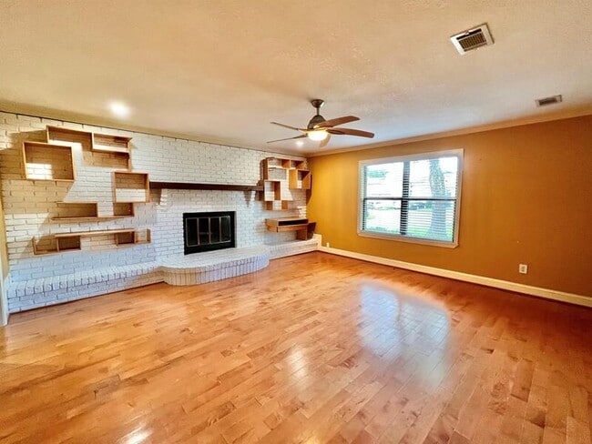 116 4th Ave in Shalimar, FL - Building Photo - Building Photo