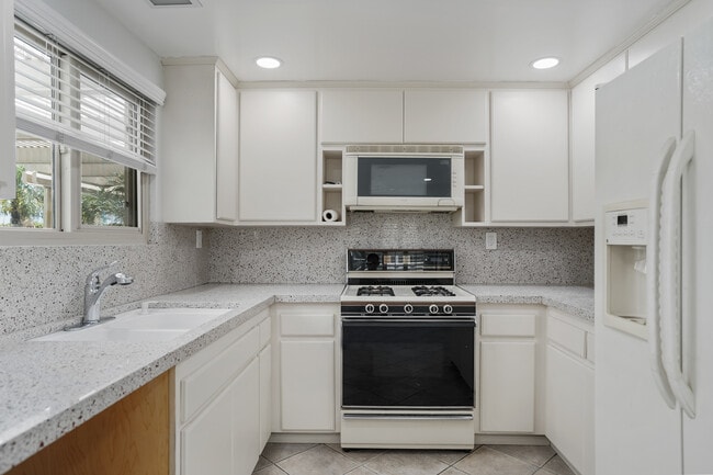 7055 Avenida Leon in Rancho Cucamonga, CA - Building Photo - Building Photo