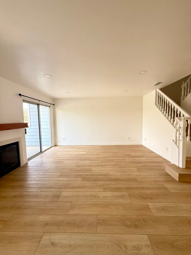 18020 Prairie Ave in Torrance, CA - Building Photo - Building Photo