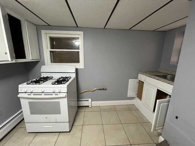 33 W 29th St, Unit A basement