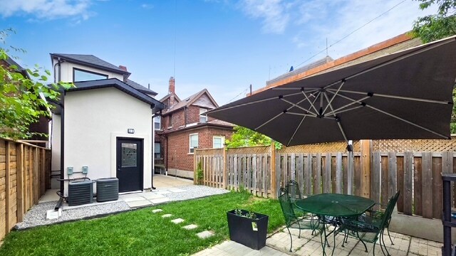 253 Oakwood Av in Toronto, ON - Building Photo