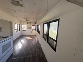 4115 Aurora Rd in Melbourne, FL - Building Photo - Building Photo