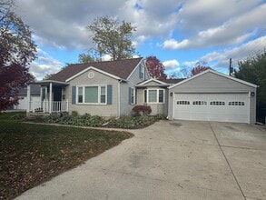 2311 Bryan St in St. Joseph, MI - Building Photo - Building Photo