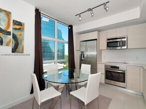 4250 Biscayne Blvd, Unit 810 in Miami, FL - Foto de edificio - Building Photo
