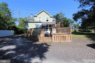 2 Maple Ave in Plainsboro, NJ - Building Photo - Building Photo