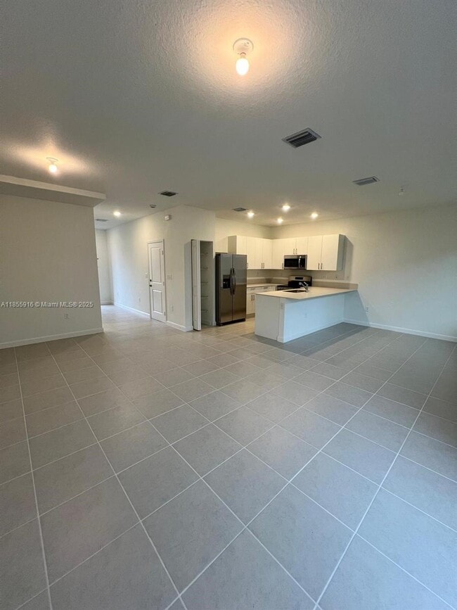 property at 645 SE 14th Ct