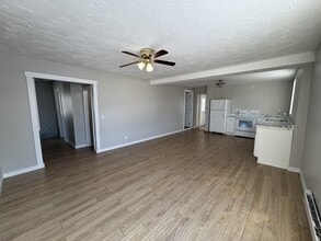 74 St John St in Saint John, NB - Building Photo - Building Photo