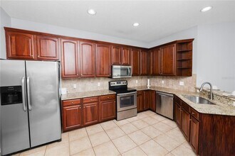 11435 Cambray Creek Loop, Unit 410 in Riverview, FL - Foto de edificio - Building Photo