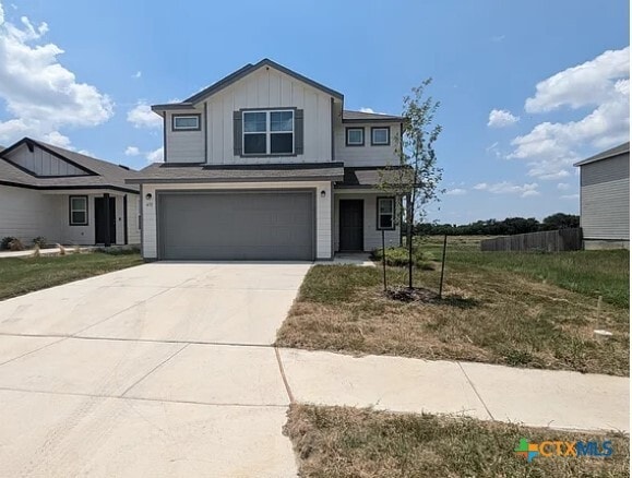 property at 452 Lynwood Gold