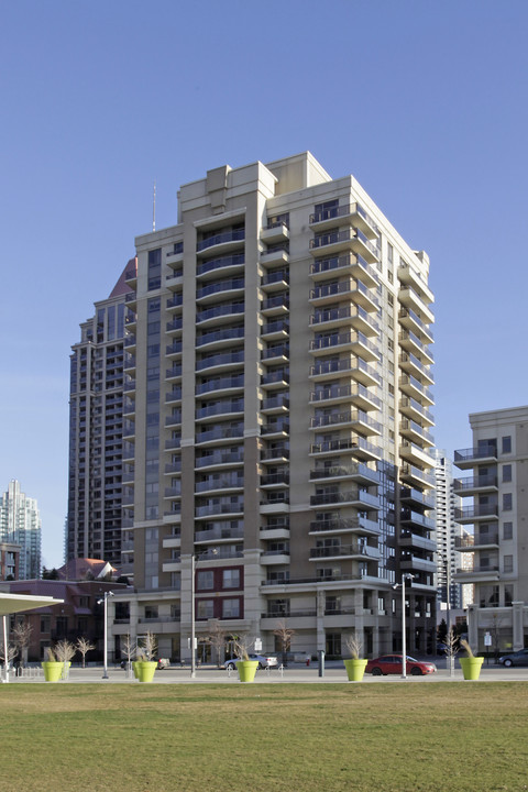 Amica at City Centre in Mississauga, ON - Building Photo