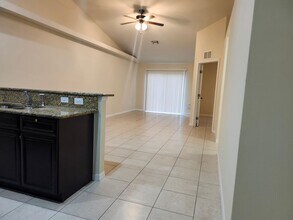 514 SE 6th Pl in Cape Coral, FL - Building Photo - Building Photo