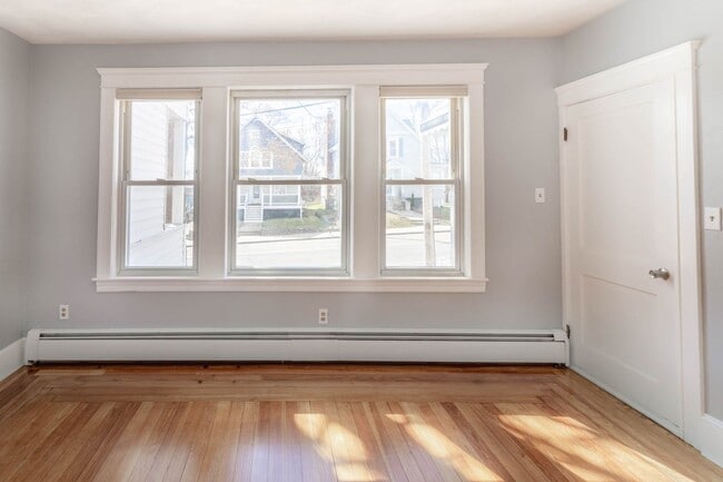 572 Gaskill St in Blackstone, MA - Building Photo - Building Photo