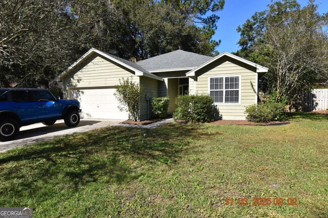 202 Hallowes Dr S in St. Marys, GA - Building Photo - Building Photo