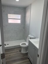 7410 Celeste Ln in Tampa, FL - Building Photo - Building Photo