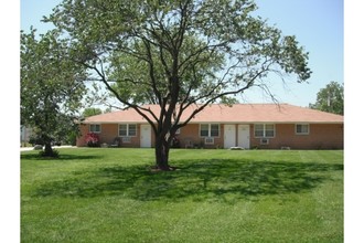 Valley View Apartments in House Springs, MO - Building Photo - Building Photo