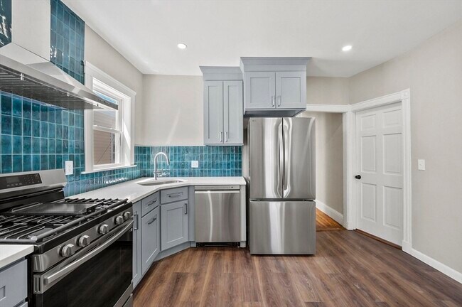 18 Lyon St in Boston, MA - Building Photo - Building Photo