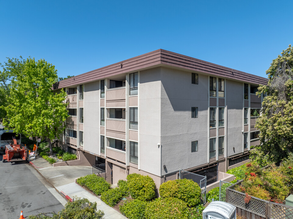 58 N El Camino Real in San Mateo, CA - Foto de edificio