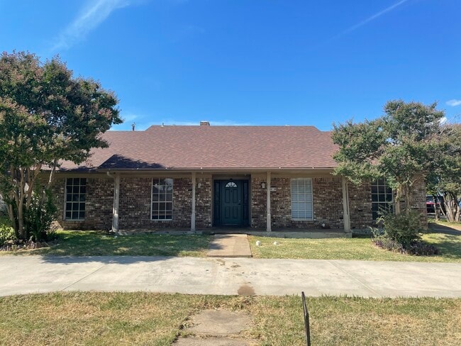 property at 419 Hillside Dr