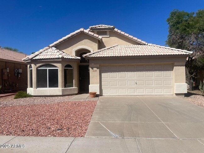 2230 E Menadota Dr in Phoenix, AZ - Building Photo - Building Photo