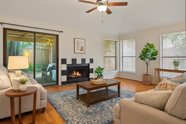 property at 10204 Oak Terrace Cir
