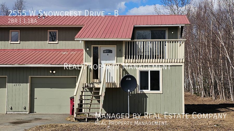2555 W Snowcrest Dr, Unit B in Wasilla, AK - Building Photo