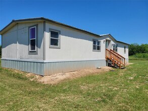 6020 Taylorsville Rd in Dale, TX - Building Photo - Building Photo