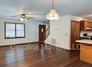 223 Hitt Rd in Easley, SC - Building Photo - Building Photo