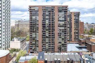 Independence Place in Philadelphia, PA - Foto de edificio - Building Photo