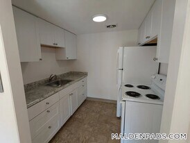 525 Highland Ave in Malden, MA - Building Photo