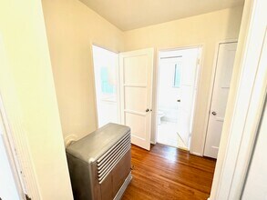 1207 Ocean Park Blvd, Unit B in Santa Monica, CA - Building Photo - Building Photo