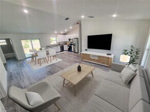 3401 NE 18th Ave in Cape Coral, FL - Building Photo - Building Photo