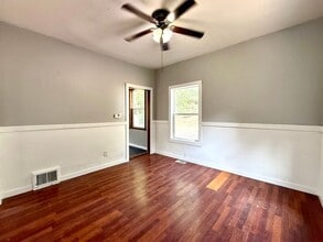 36 Charles St in Council Bluffs, IA - Building Photo - Building Photo
