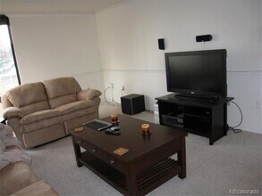 1625 Larimer St in Denver, CO - Building Photo - Building Photo
