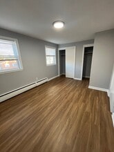 15 Fairfax Ave, Unit B-2 in West Hartford, CT - Building Photo - Building Photo