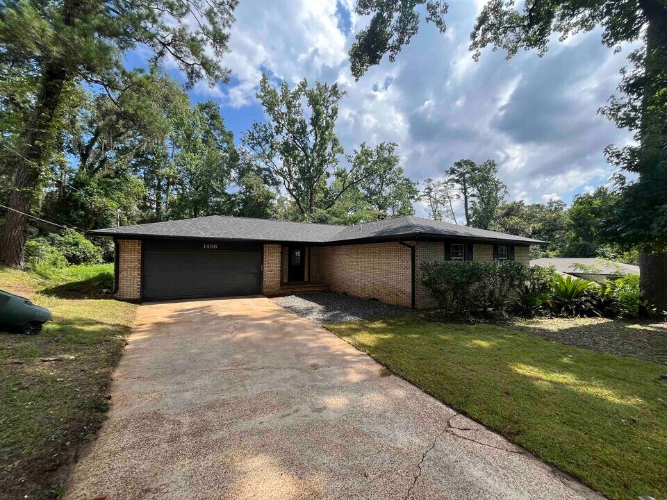 1406 Lehigh Dr in Tallahassee, FL - Building Photo