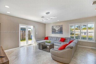 4710 NE 18th Terrace in Fort Lauderdale, FL - Building Photo