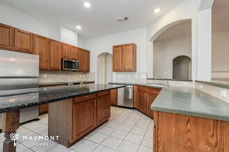 28615 Hidden Cove Dr in Magnolia, TX - Building Photo - Building Photo